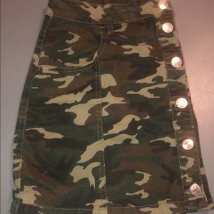 Camo Mini Skirt 🍃🍂